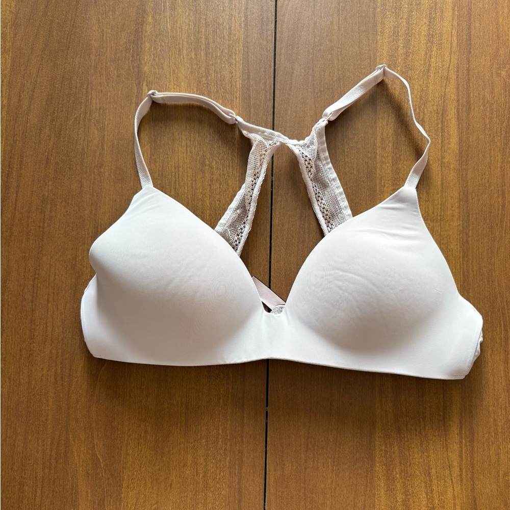Victoria’s Secret Lace Racer Back Cream Bra with no underwire